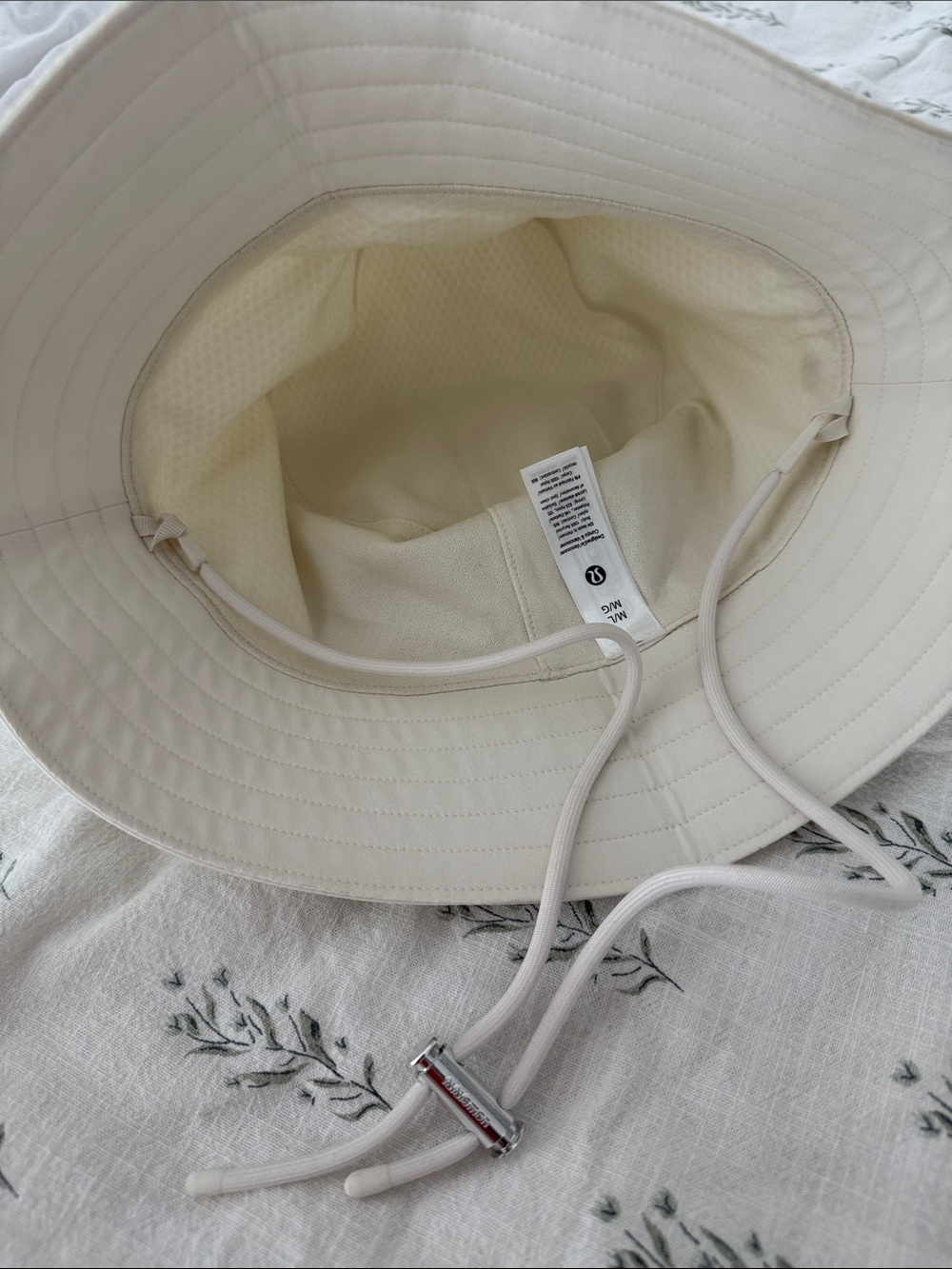 lululemon athletica Nylon Bucket Hat in Cream - Picture 4 of 4